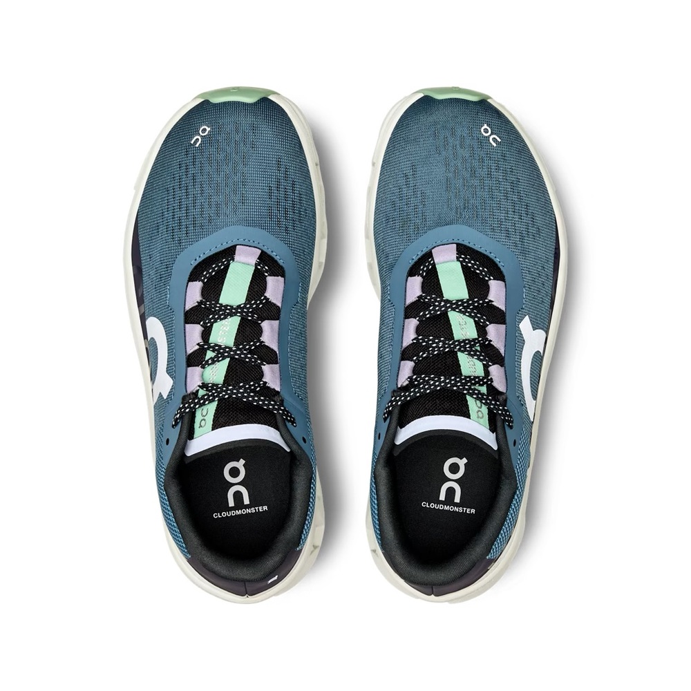 On Cloud Monster sneakers in color Dust | Vapor